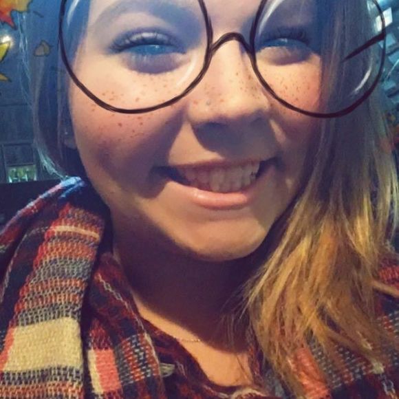 Meet your Posher, Chianne - Picture 1 of 1